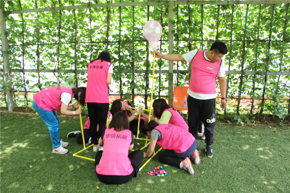 [張家口塞北多樂美地滑雪場]+場地拓展兩日活動