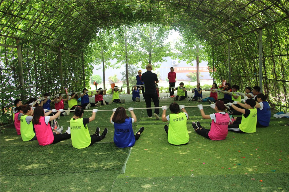 [延慶快樂(lè)假日大酒店]+戰(zhàn)狼特訓(xùn)一日活動(dòng)