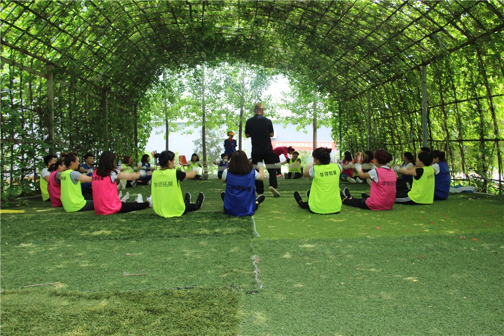 [延慶快樂(lè)假日大酒店]+戰(zhàn)狼特訓(xùn)一日活動(dòng)