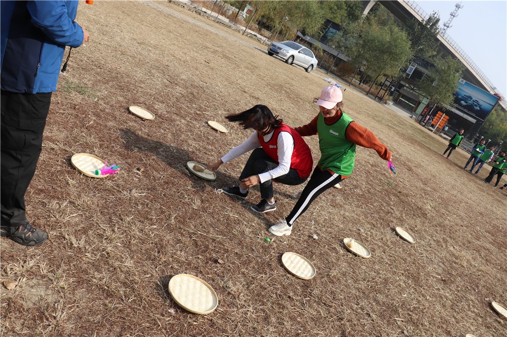 [昌平芳草漁村展基地]-主題拓展一日?qǐng)F(tuán)建