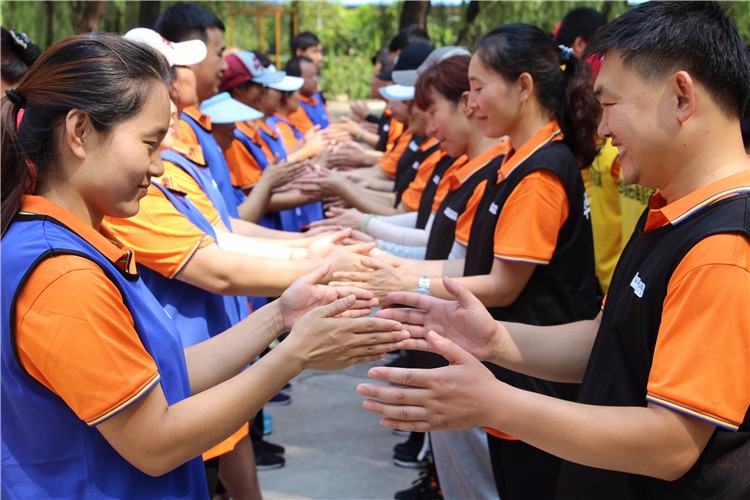 [上海華博生態(tài)拓展基地]+戰(zhàn)狼特訓(xùn)一日拓展活動