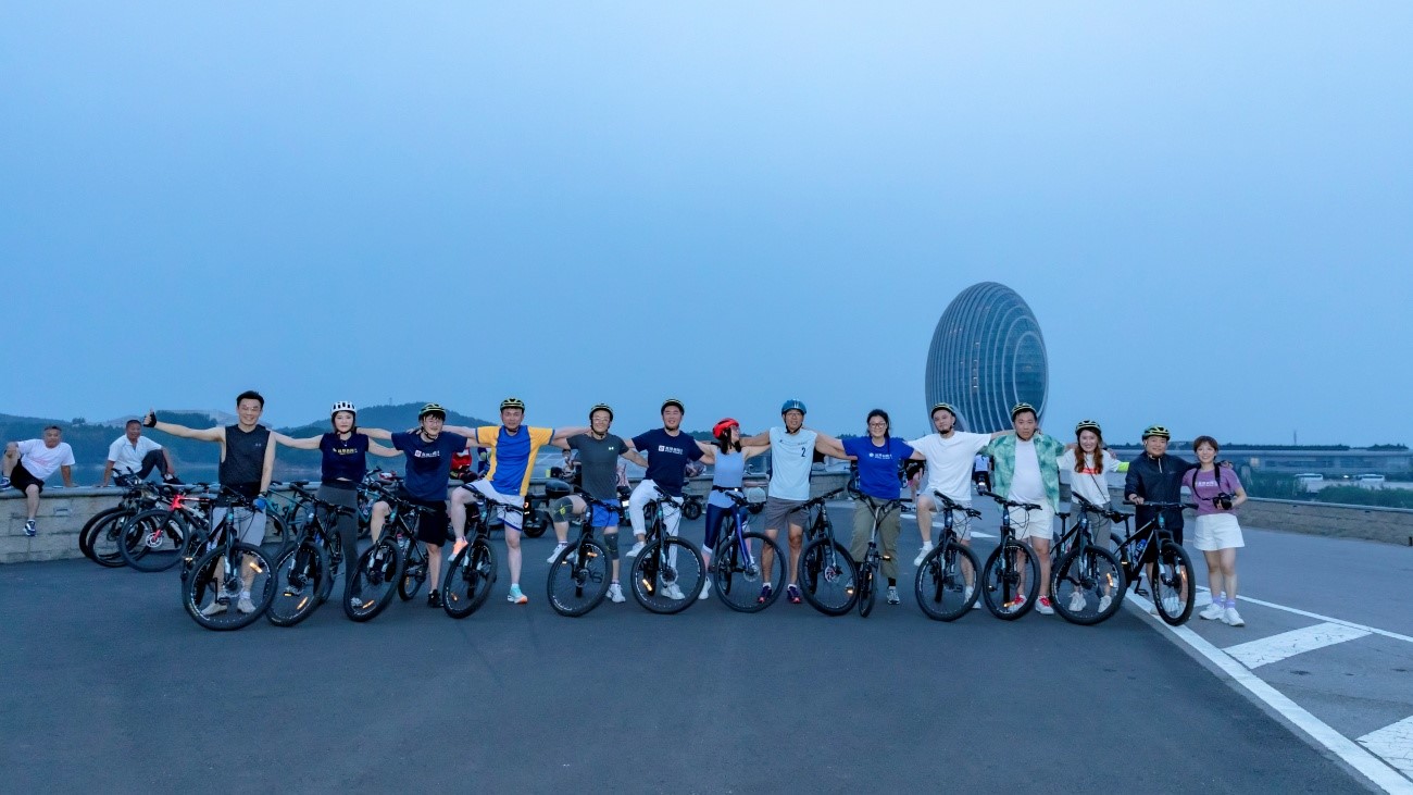 「騎行雁棲湖，凝聚團(tuán)隊(duì)力！」 一日騎行團(tuán)建，挑戰(zhàn)與美景同行！