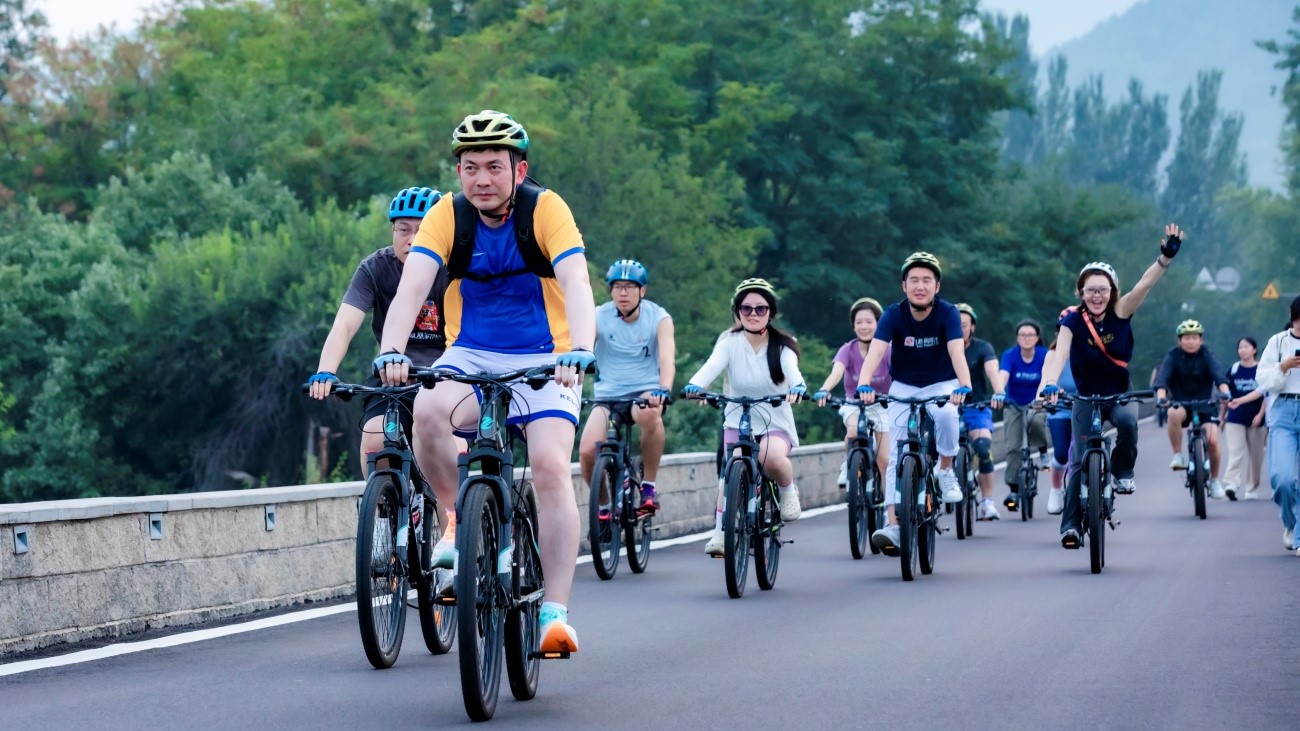 「騎行雁棲湖，凝聚團(tuán)隊(duì)力！」 一日騎行團(tuán)建，挑戰(zhàn)與美景同行！