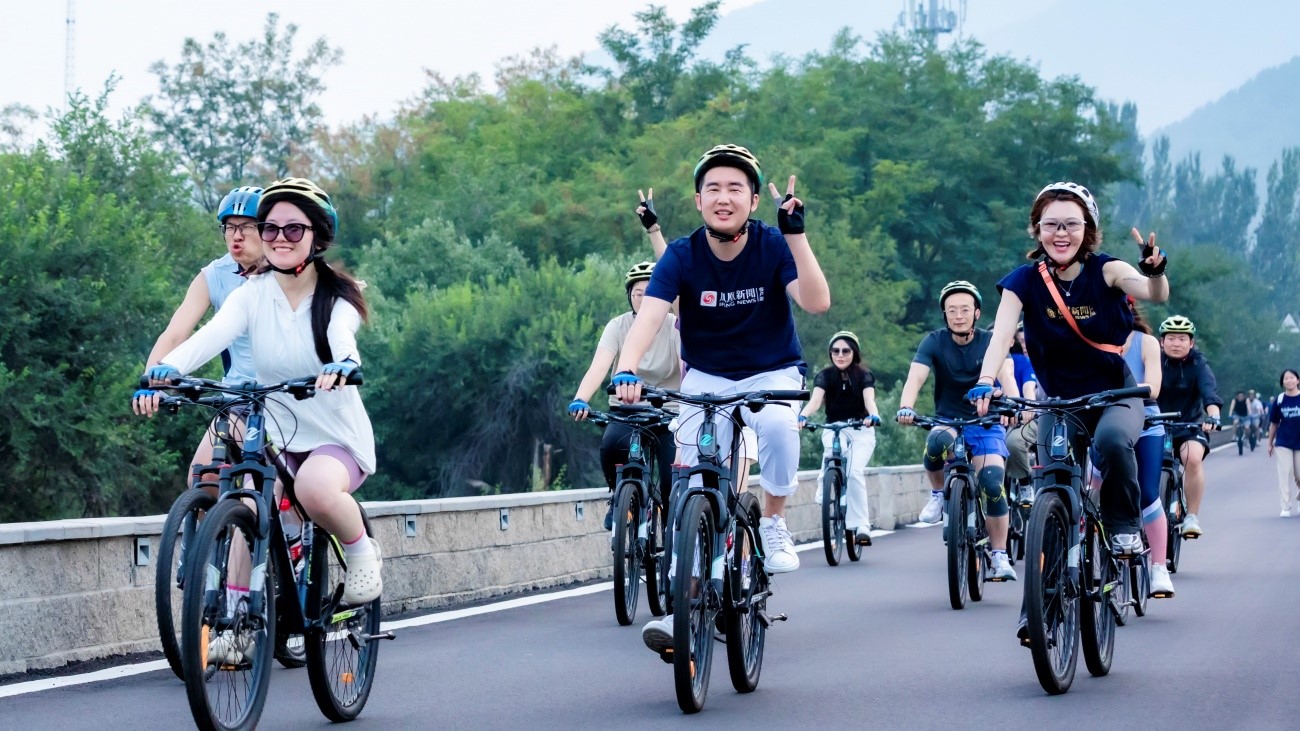 「騎行雁棲湖，凝聚團(tuán)隊(duì)力！」 一日騎行團(tuán)建，挑戰(zhàn)與美景同行！